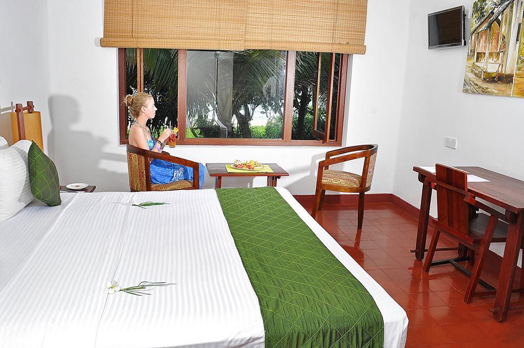 Koggala Beach Hotel Exterior photo